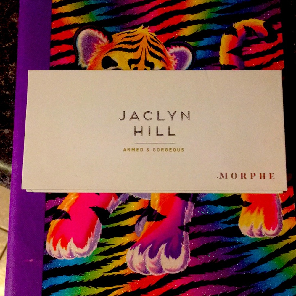 ****NEW****Morphe X Jaclyn Hill armed and gorgeous eyeshadow pallet